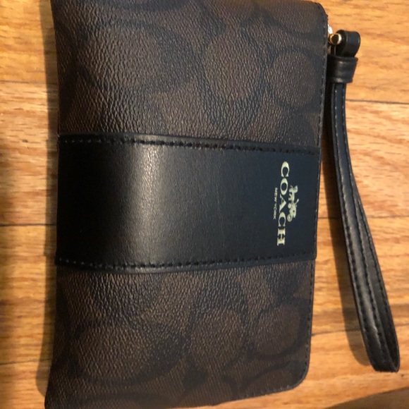 Authentic brand new w tags Coach black and gold hardware crossbody bag & wallet. - Picture 6 of 11